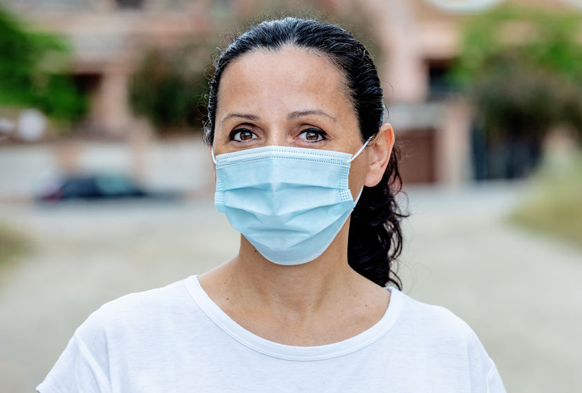 wearing a face mask with hearing loss